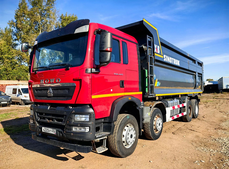 HOWO T5G 8x4 35м3 (ЕВРО-5) 2023 г. - фото